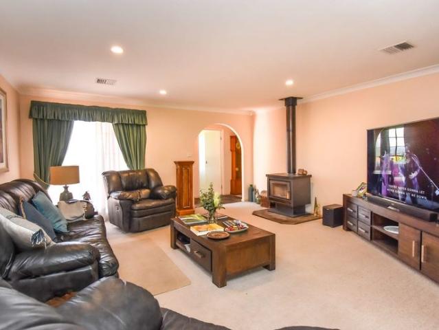 SHARE HOUSE Perfect Student or FIFO Accommodation