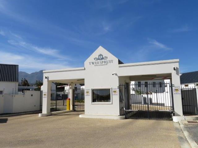 Shared Accommodation – Tweespruit Estate