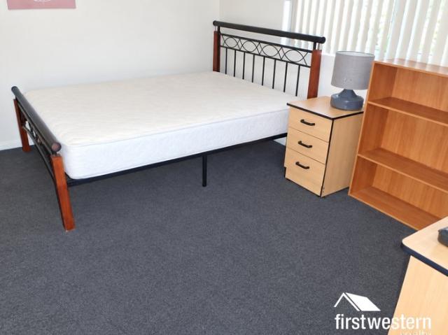 SHARED ACCOMMODATION IDEAL FOR STUDENTS ONLY