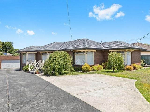 Shared accommodation rooming house for rent