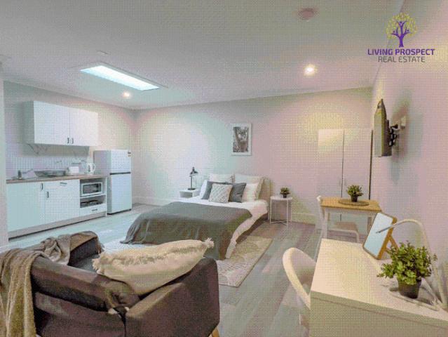 SHARED ACCOMODATION! ONE SEPERATE ROOM AVAILABLE AN OPPORTUNITY TO SAVE $$ UTILITIES PROVIDED