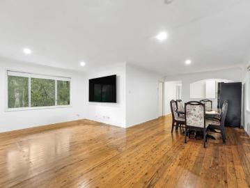 Shared Acreage Living Without the Upkeep