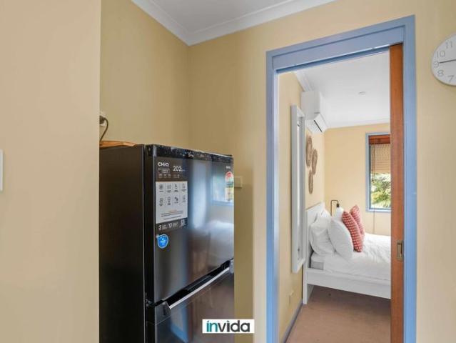 SHARED HOUSE IN CONNECTED LOACATION ROXBURGH PARK PRIVATE ENSUITE ROOM AVAILABLE UTILITIES AND WI FI INCLUDED!