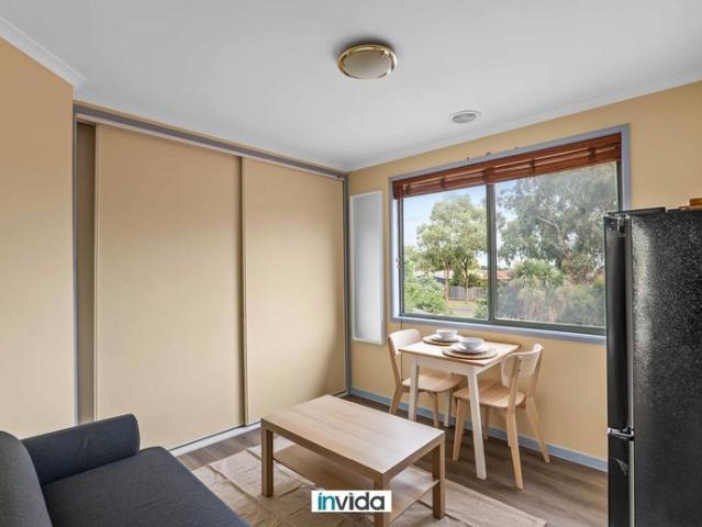 SHARED HOUSE IN CONNECTED LOACATION ROXBURGH PARK PRIVATE ENSUITE ROOM AVAILABLE UTILITIES AND WI FI INCLUDED!