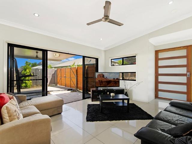 SHAREHOUSE ROOM AVAILABLE $260 per week