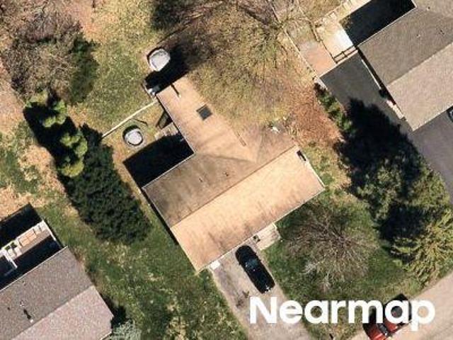 Sharon Dr