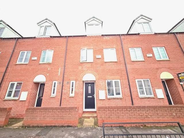 Sharp Street, Hull, Yorkshire HU5, Studio to rent, £500 pcm | PrimeLocation