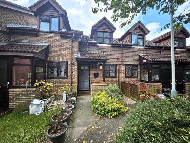 Sharpness Close Hayes, Middlesex UB4, 1 bed terraced house to rent, £1,350 pcm | PrimeLocation