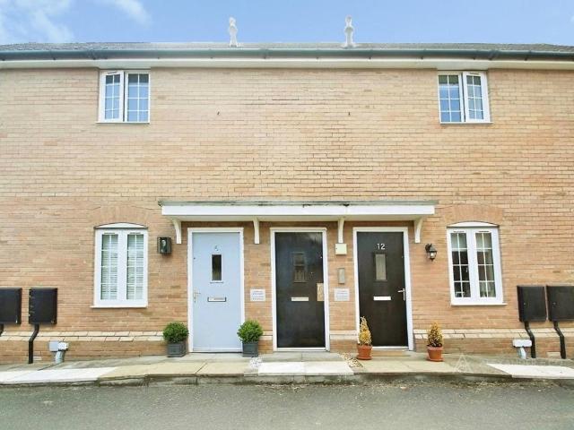 Shetland, Buckinghamshire MK18 1 bed flat to rent £1,000 pcm £231 pw