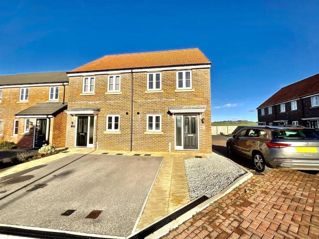 Shetland Drive, Seamer YO12, 2 bed property to rent, £950 pcm | PrimeLocation