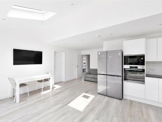 Shetland Road, Southmead, Bristol. 6 bed detached house to rent £4,350 pcm £1,004 pw