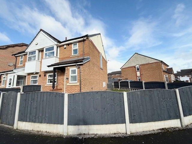 Shevington Close, St. Helens WA9, 3 bed semi detached house to rent, £1,000 pcm | PrimeLocation