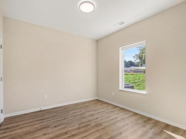 Shea Ravines 2 Bedroom Apartment for Rent at 2931 Burlingame Ave Sw, Wyoming, MI 49509
