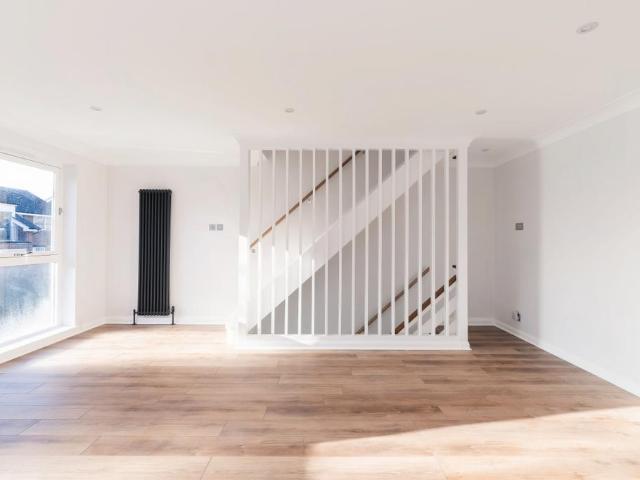 Shearman Road London SE3 4 bed house to rent £3,300 pcm £762 pw