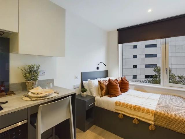Sheares Hall, Newcastle upon Tyne Has an Apartment