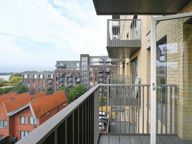 Shearwater Drive, London NW9, 1 bed flat to rent, £1,950 pcm | PrimeLocation