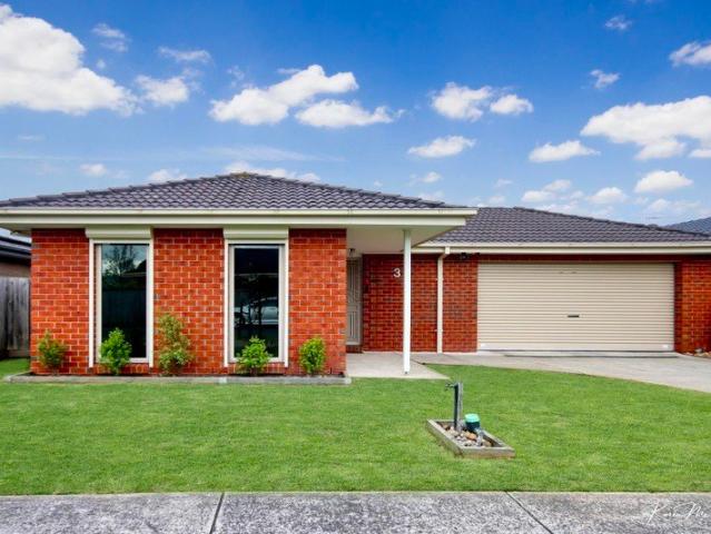 Shed Alfresco 585m2 Walk to shops