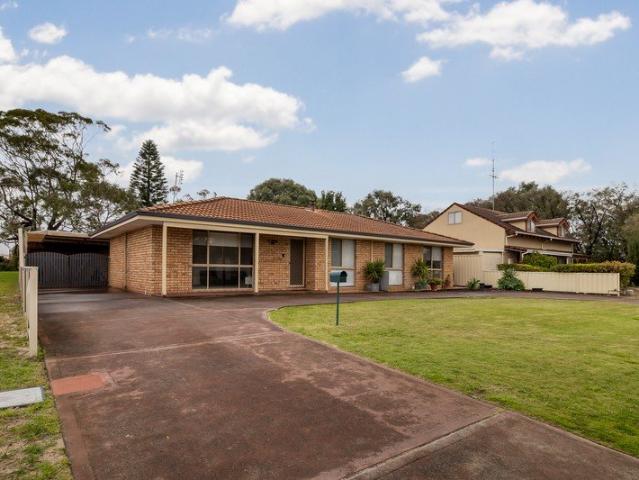Shed, side access & superb backyard