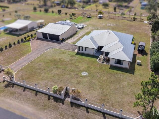 Shed Space Galore, 5 bedroom house on 4100 sqm in Branyan!