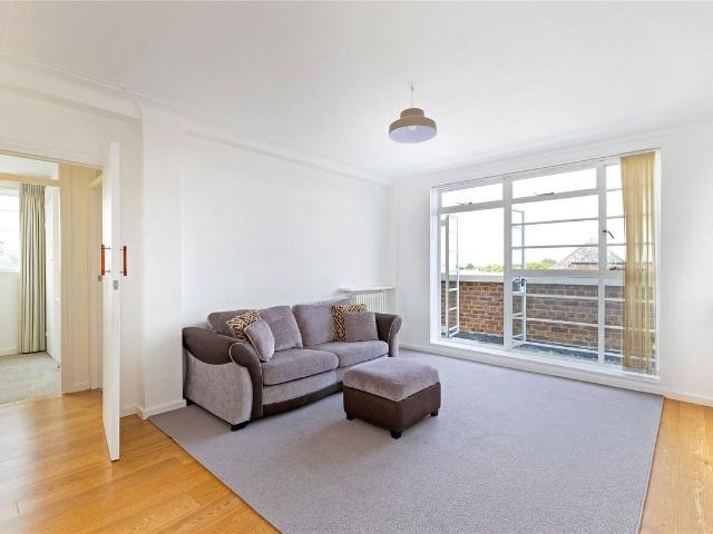 Sheen Road, Richmond TW9, 2 bed flat to rent, £2,450 pcm | PrimeLocation