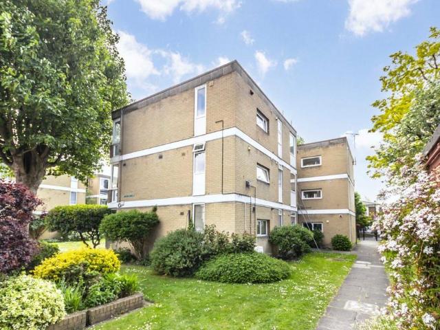 Sheendale Road, Richmond TW9 1 bed flat to rent £1,750 pcm £404 pw