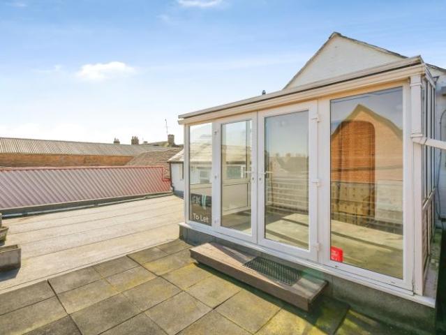 Sheep Street, Bicester 1 bed flat to rent £1,100 pcm £254 pw