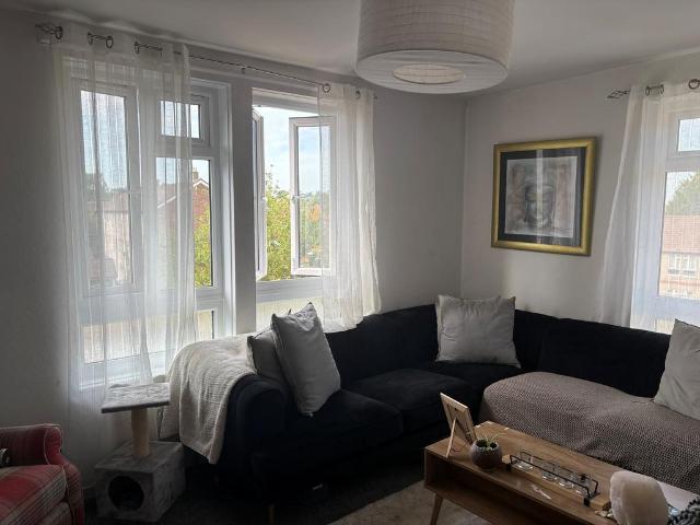 Sheep Street, DEVIZES 2 bed apartment to rent £950 pcm £219 pw