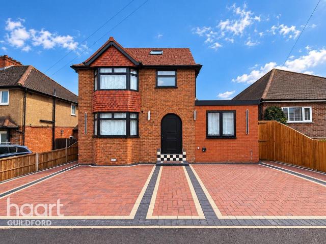 Sheepfold Road, GUILDFORD 1 bed detached house £950 pcm £219 pw