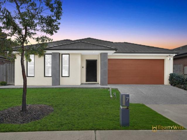 Sheer Elegance + Contemporary Living!