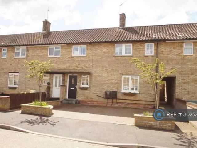 Sheering Walk, Colchester, CO2 3 bed terraced house to rent £1,600 pcm £369 pw