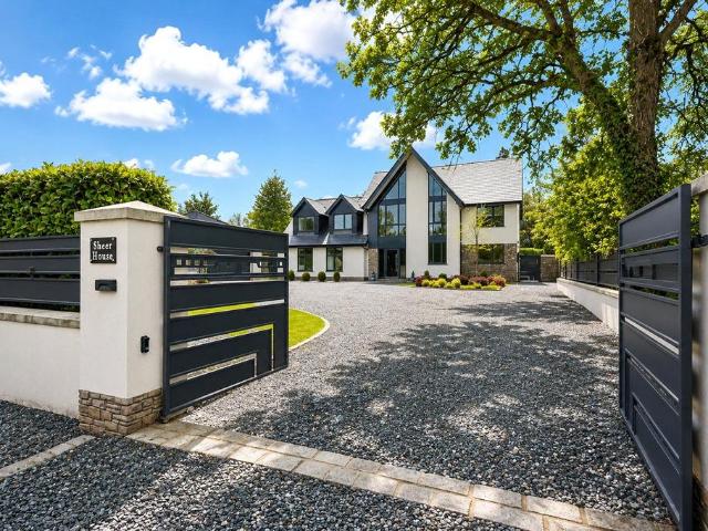 Sheerwater Avenue, Woodham. 6 bed detached house to rent £7,500 pcm £1,731 pw