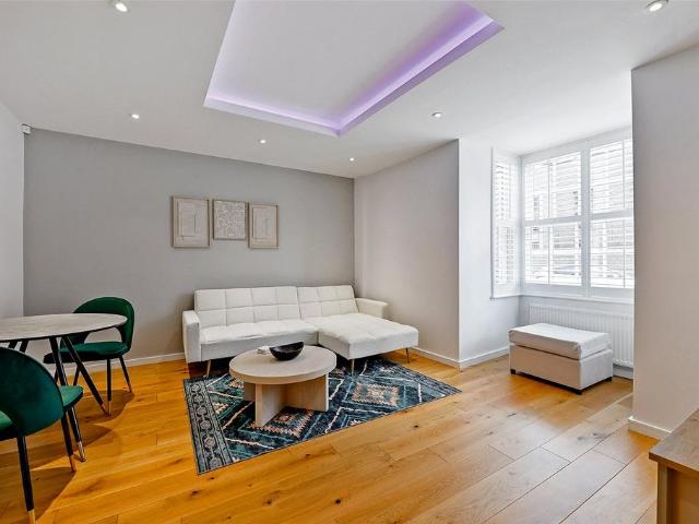 Sheet Street, Windsor, Berkshire, SL4 2 bed apartment to rent £2,400 pcm £554 pw