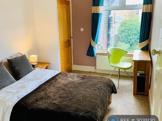 Sheffield, Sheffield, S8 1 bed in a house share to rent £600 pcm £138 pw