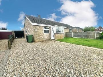 Sheffield Road, Wymondham NR18, 2 bed bungalow to rent, £1,250 pcm | PrimeLocation