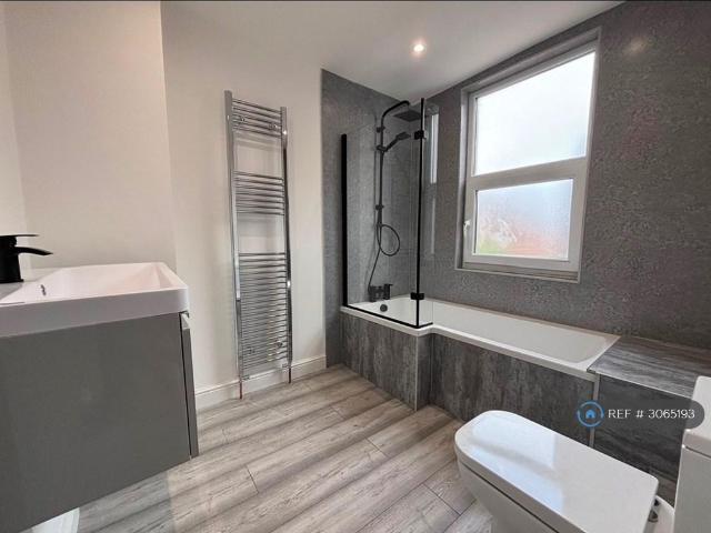 Sheffield Road, Barnsley, S70 4 bed terraced house to rent £1,495 pcm £345 pw