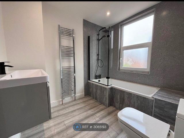 Sheffield Road, Barnsley S70, 4 bed terraced house to rent, £1,495 pcm | PrimeLocation