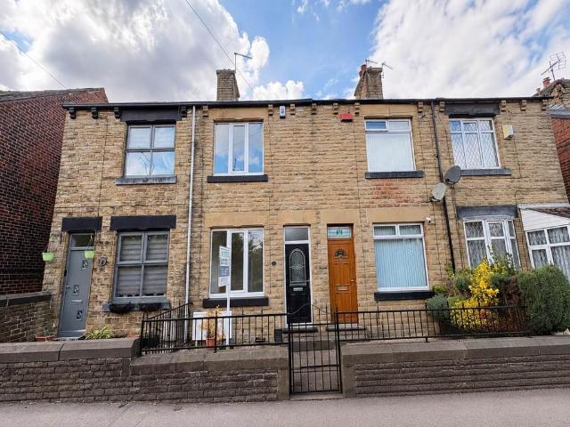 Sheffield Road, Birdwell, 2 bed house to rent £825 pcm £190 pw
