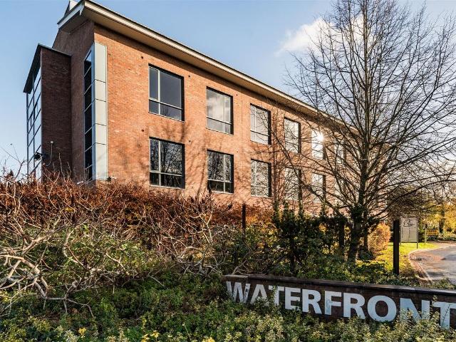 Sheila House Waterfront, Fleet GU51, 1 bed flat to rent, £1,375 pcm | PrimeLocation