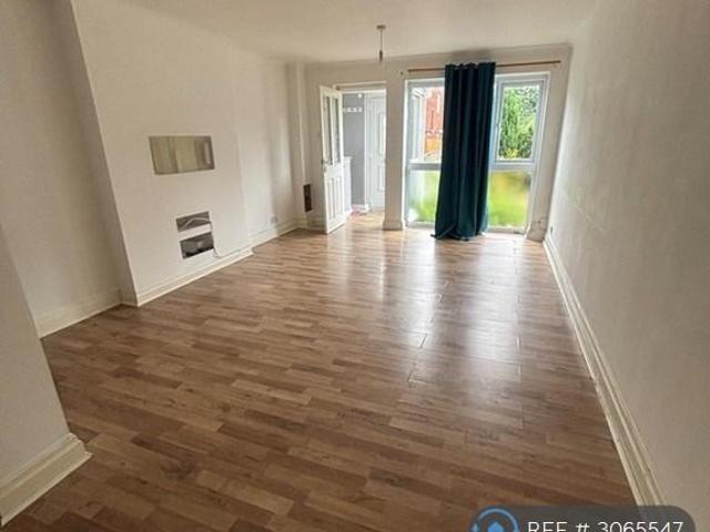 Sheila Walk, Liverpool, L10 2 bed terraced house to rent £820 pcm £189 pw