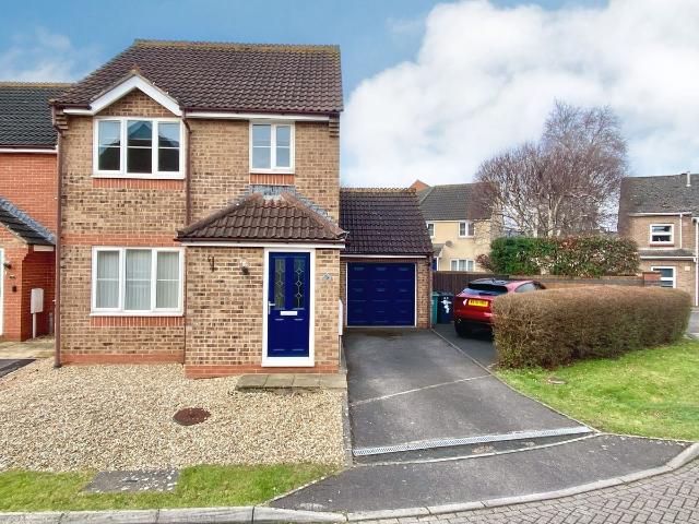 Sheldon Court, Taunton TA1, 3 bed end terrace house to rent, £1,375 pcm | PrimeLocation