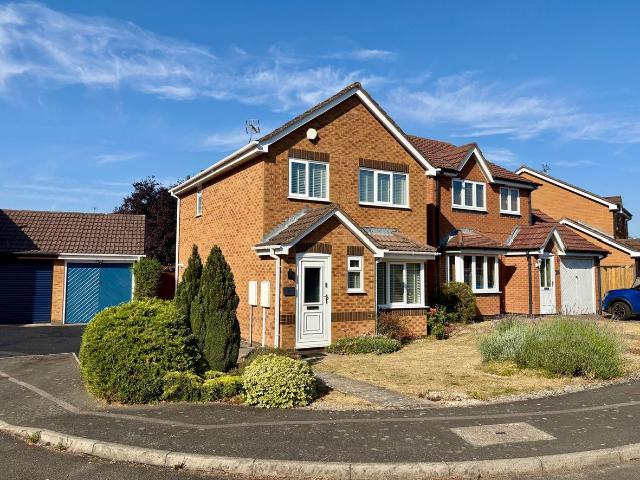 Shelduck Close, Whetstone, Leicester LE8, 3 bed detached house to rent, £1,395 pcm | PrimeLocation