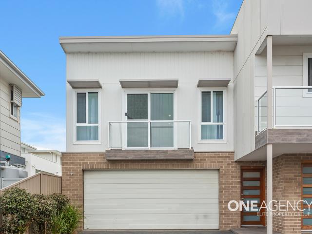 Shell Cove 3A Mast Way