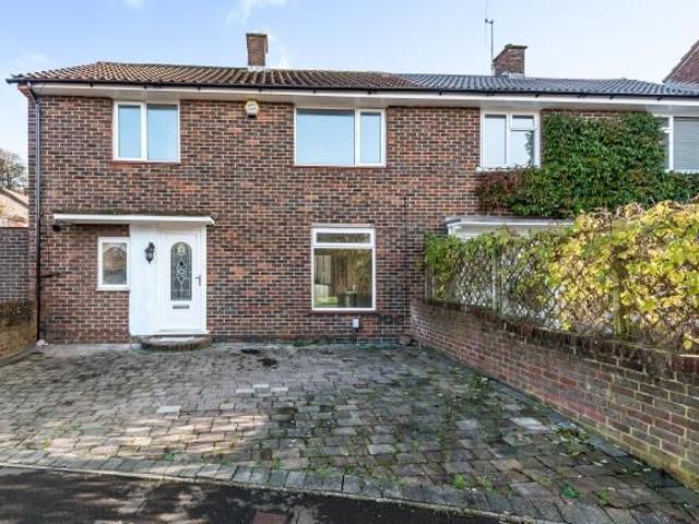 Shelley Avenue, Bracknell RG12, 3 bed terraced house to rent, £1,750 pcm | PrimeLocation