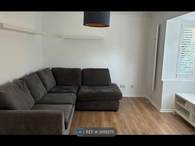Shelley Way, London SW19, 1 bed flat to rent, £1,700 pcm | PrimeLocation