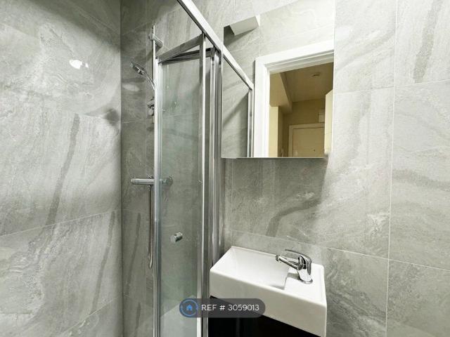 Shelson Avenue, Feltham TW13, Studio to rent, £895 pcm | PrimeLocation