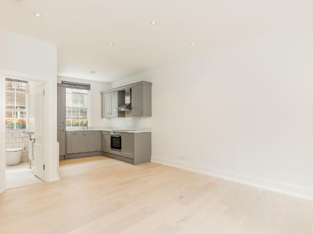 Shelton Street, Seven Dials WC2H, Studio to rent, £2,318 pcm | PrimeLocation