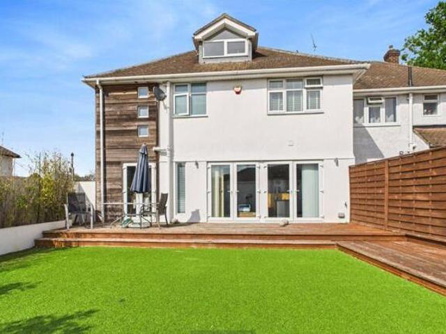 Shenfield, Abbots Close, Brentwood, 4 Bedroom Semi detached