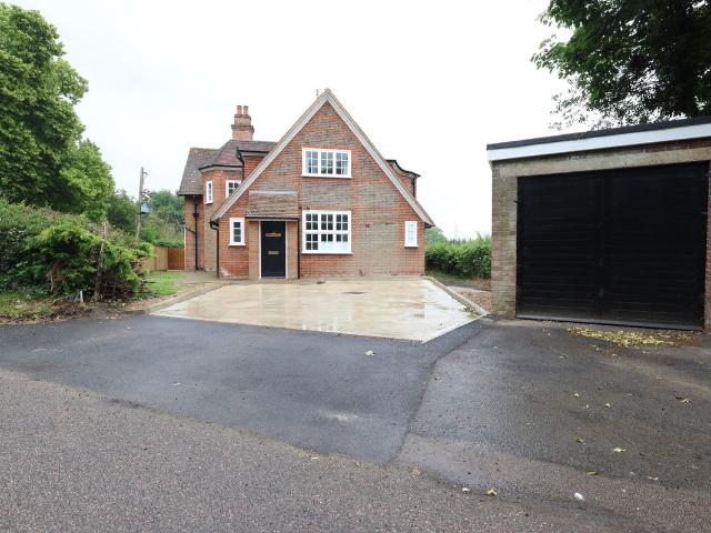 Shenley Lane, London Colney, St. Albans, Hertfordshire AL2, 3 bed detached house to rent, £4,500 pcm | PrimeLocation