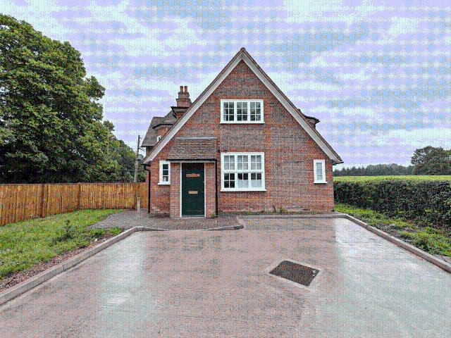 Shenley Lane, St Albans AL2, 3 bed detached house to rent, £4,150 pcm | PrimeLocation