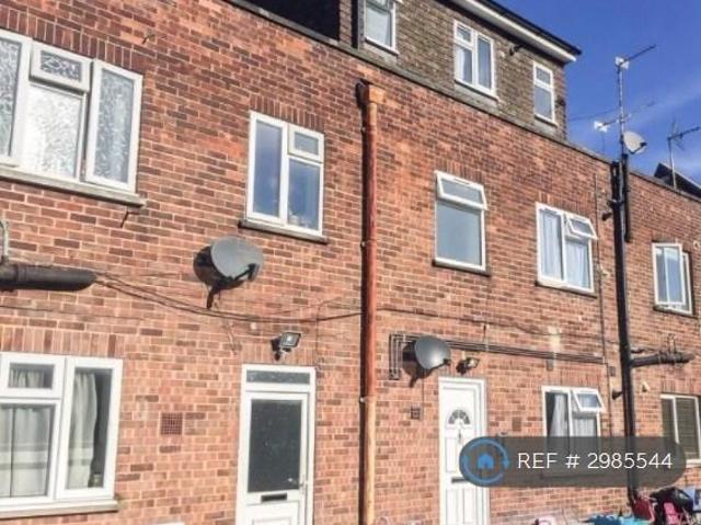 Shenley Road, Borehamwood, WD6 Studio to rent £1,050 pcm £242 pw
